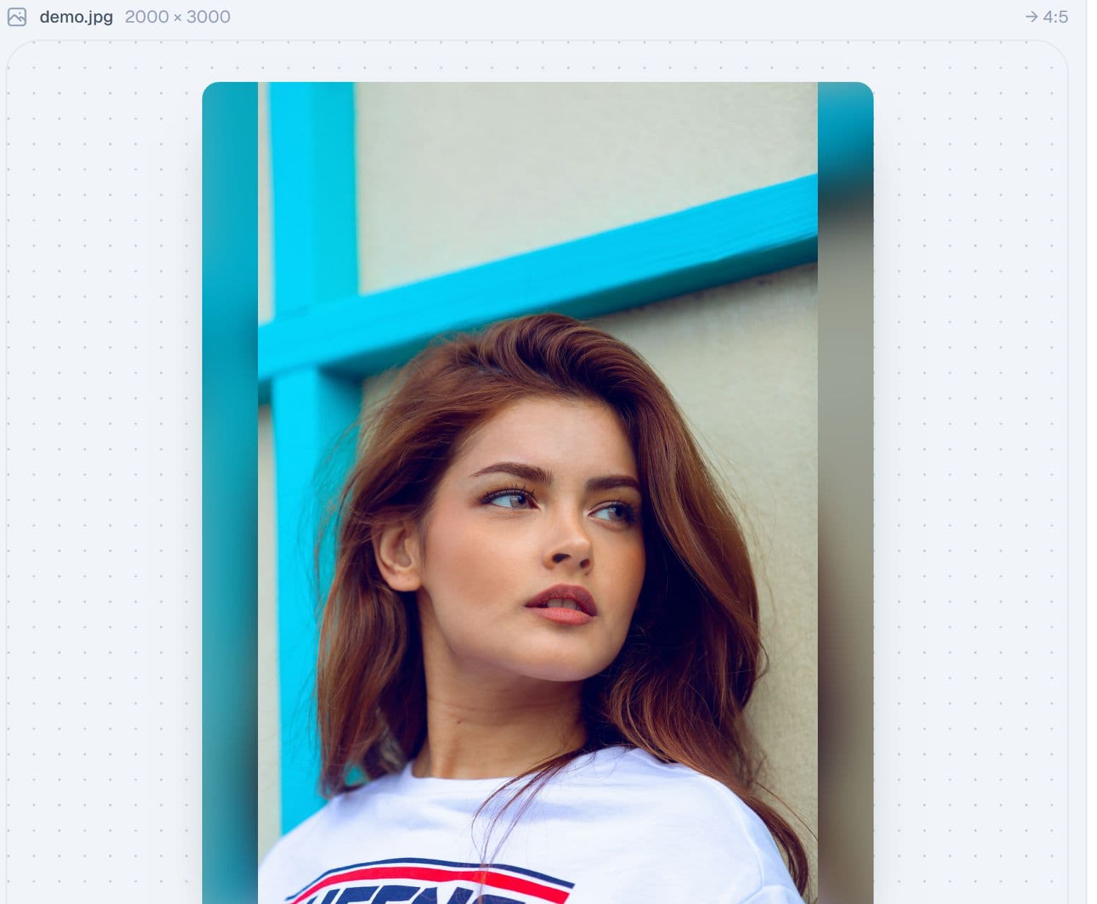 A photo being converted to Instagram aspect ratios
