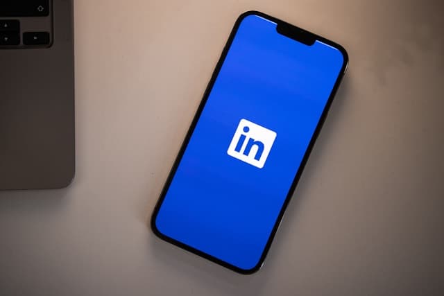 How to Create Video Carousels for LinkedIn in 2026 (Step-by-Step Guide)